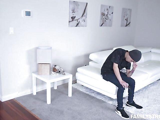 Great kitchen fuck with busty Britney Amber