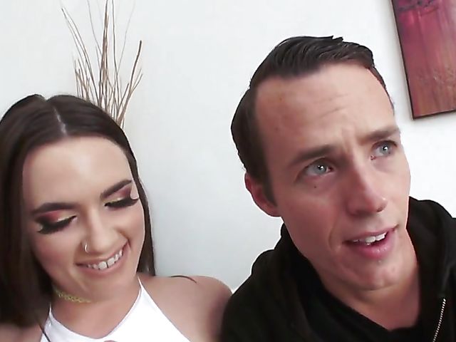 Tattoo anal girl Scarlet De Sade is horny for cock