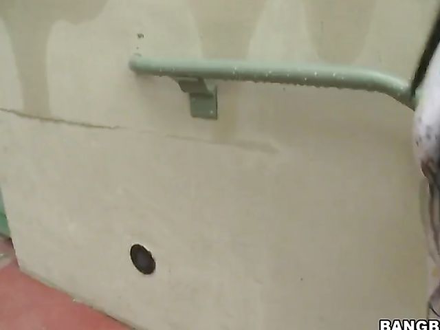 Living with sexy Anna is so much fun