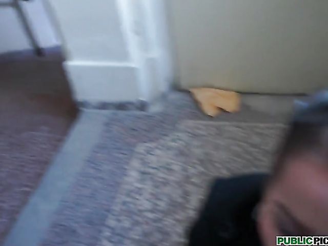 Jessica Koks - Public blowjob in the backseat and fuck