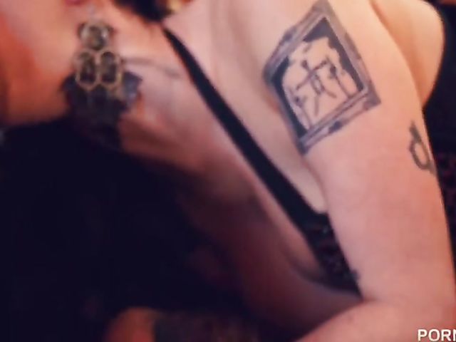 Huge tits belly dancer Arabelle Raphael gets throated and fucked