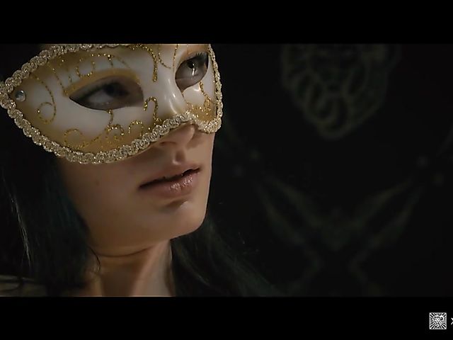 Lee Anne - Masked blowjob and passionate pussy hammering