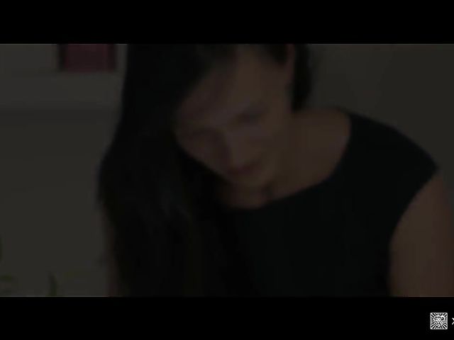 Lee Anne - Masked blowjob and passionate pussy hammering