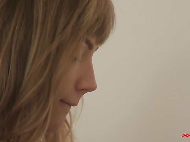 Mercedes Carrera lesbian joy with much younger Ivy Wolfe