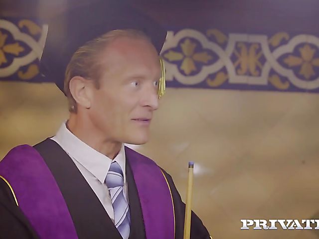 Schoolgirl Scarlett Knight gets her pink pussy plowed 