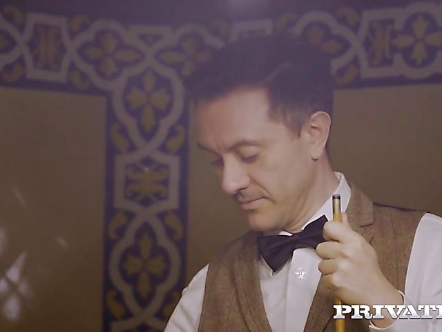 Schoolgirl Scarlett Knight gets her pink pussy plowed 