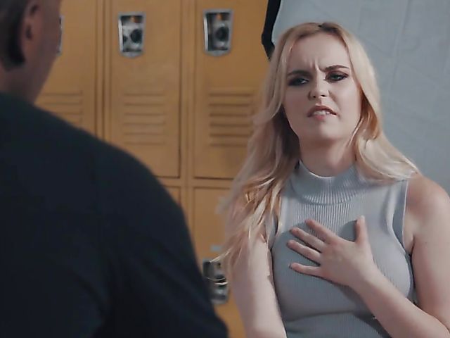 Blonde model River Fox loves photographer's black cock