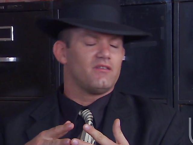 Sexy brunette Kirsten Price shows her best skills