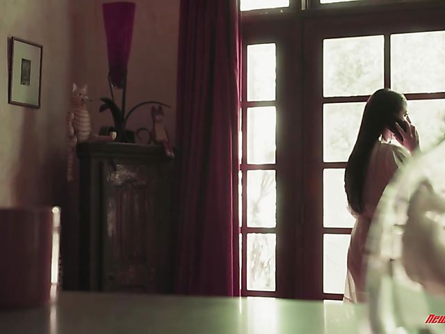 Angela White wraps her big wet tits around masseur's cock