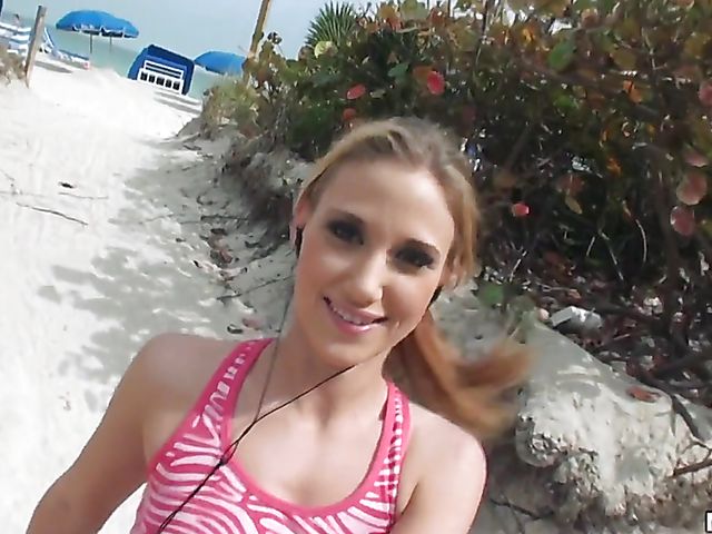 Sporty hot girl Shelby Paige gets picked up on the beach