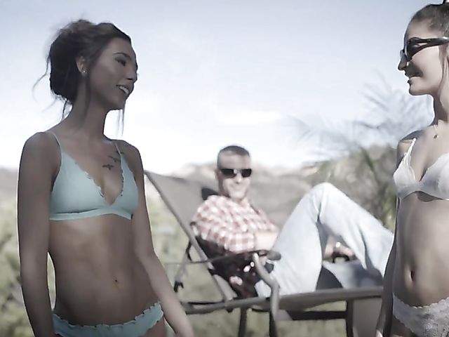 Teen girls Jaye Summers and Emily Willis share a hard dick