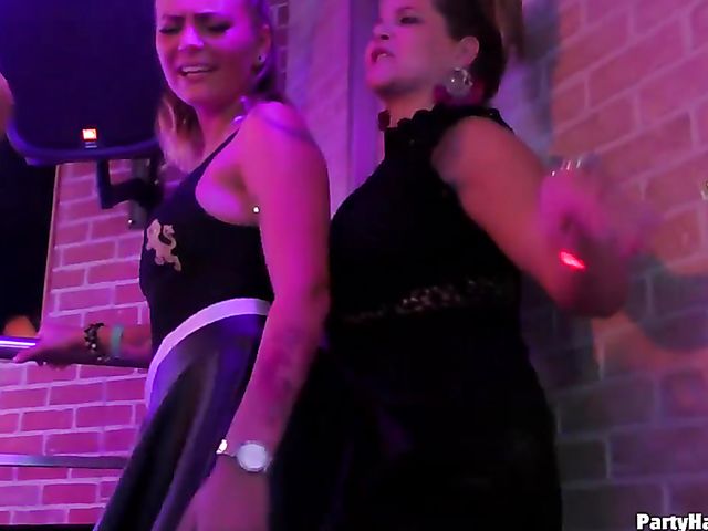 Party hardcore orgy with boozed sluts