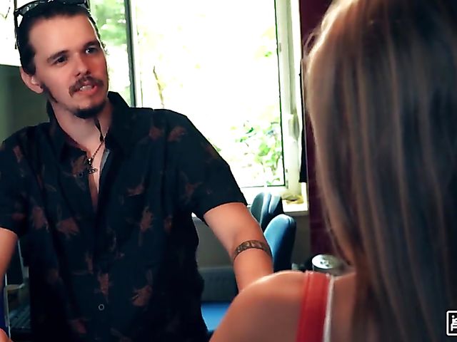 Hot girl Tiffany Tatum gets down and nasty in a hostel