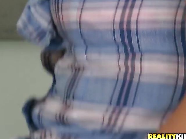 Foursome anal with Lyen Parker and Madlin Moon 