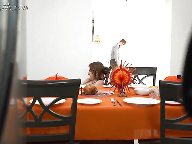 Melody Marks - Step sister facial in the dining room