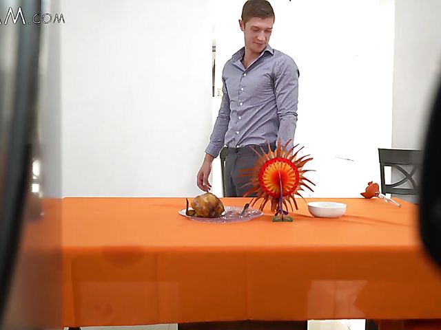 Melody Marks - Step sister facial in the dining room