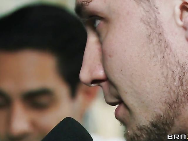 Johnny Sins can't miss Eva Notty's humongous tits 