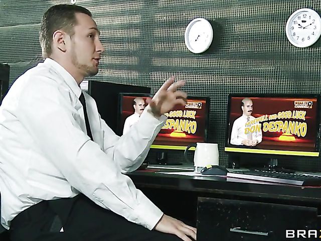 Johnny Sins can't miss Eva Notty's humongous tits 