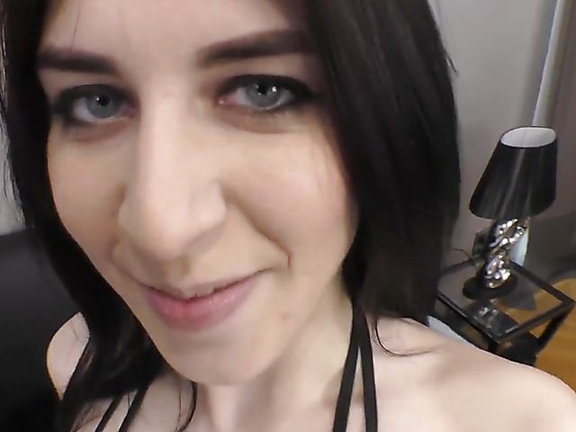 Big tits tattoo girl Sheril Blossom gets shagged in bed