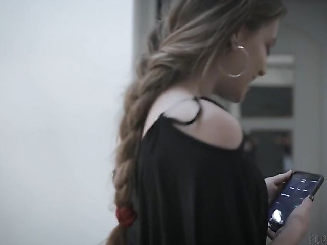 Friends watching Jaye Summers and Zachary fuck