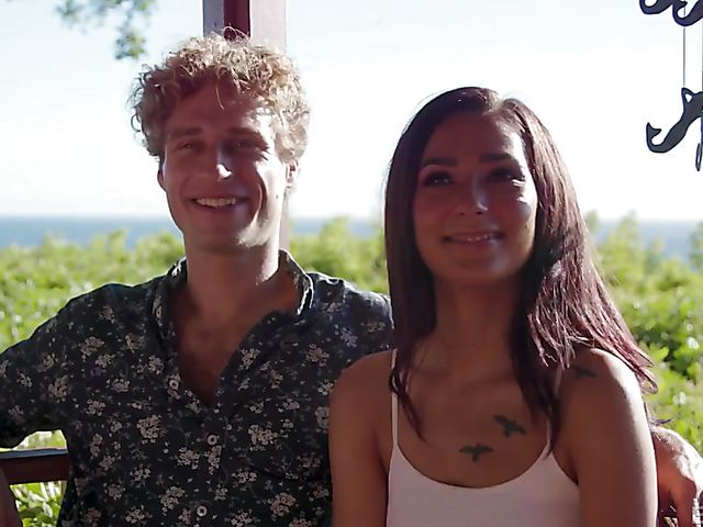 Resort fuck with pierced nipple babe Jaye Summers