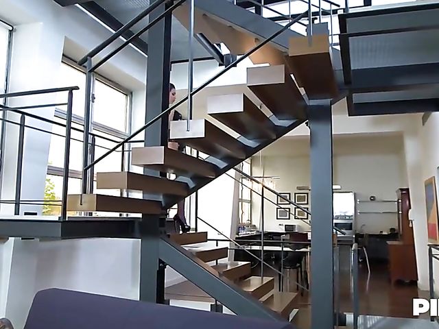 Italian slut Laura Fiorentino wants his cock 