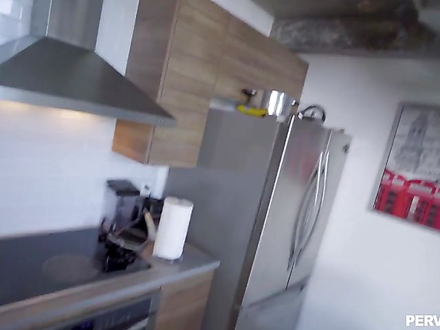 Cooking with beautiful big tits mom Crystal Rush 