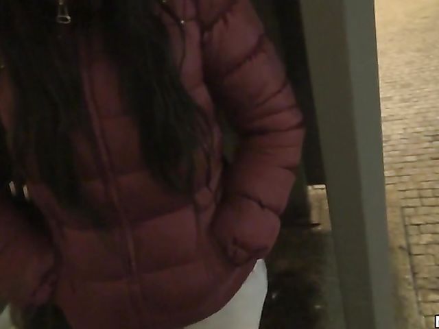 Pick up fuck with Jess Silvermoon on Christmas