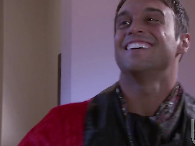 Gorgeous Kirsten Price with nice tits gets screwed by the fire