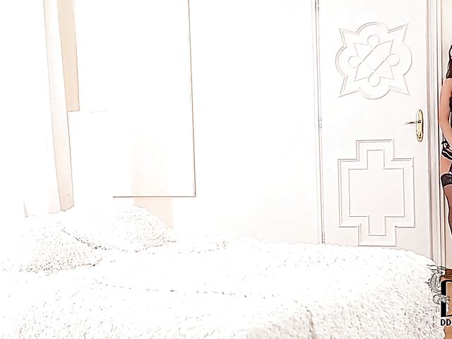 Lingerie anal in the bedroom with elegant Madlin