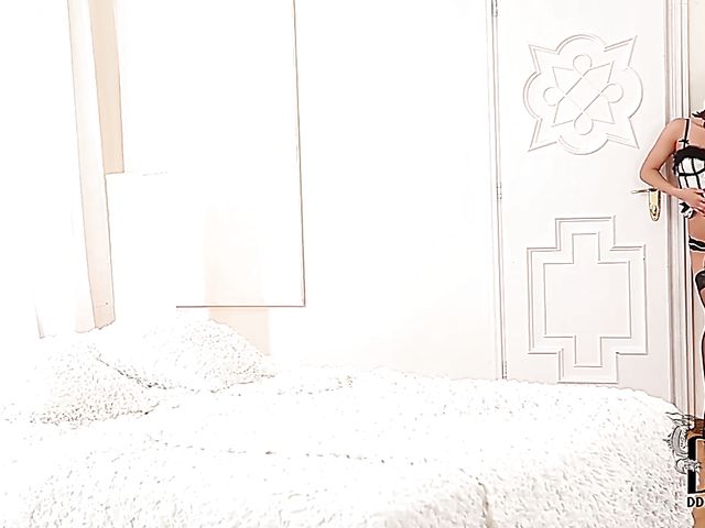 Lingerie anal in the bedroom with elegant Madlin