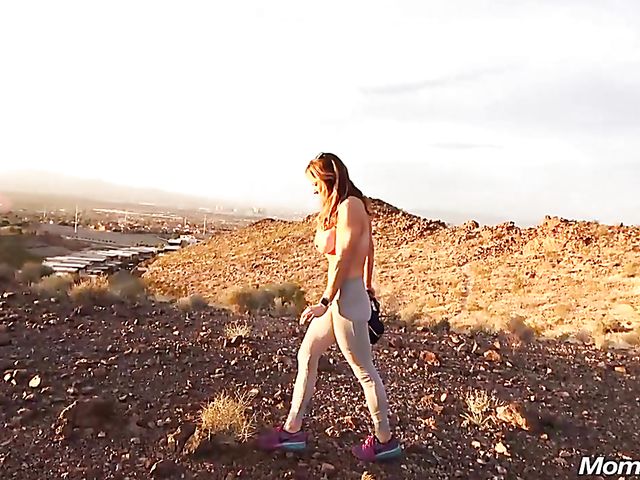 MILF outdoor strip and fuck in the desert