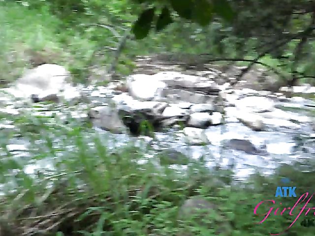 Outdoor blowjob and doggy with his GF Emily Willis