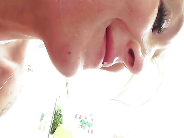 Two girls deepthroat with Jodi Taylor and Leya Falcon