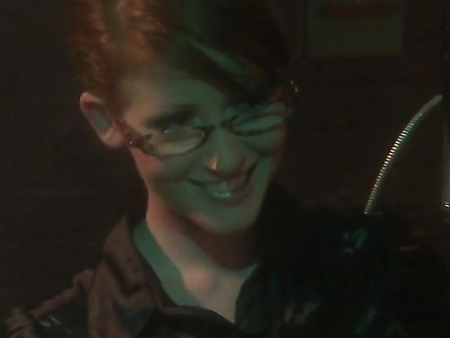 Hot redhead Nikki Rhodes gets tales two dicks at the bar