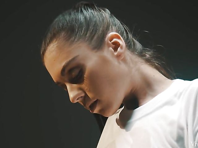 Perfect lesbian massage with Petra F and Sabrisse 