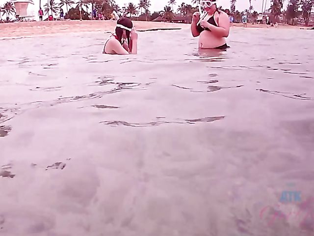 Car POV with wet girlfriend Hime Marie 