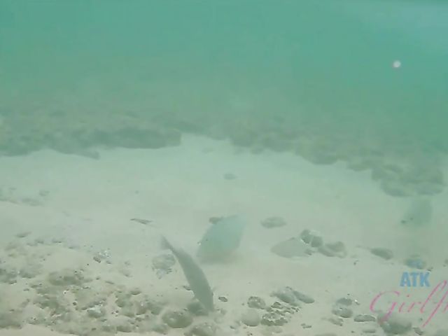 Car POV with wet girlfriend Hime Marie 