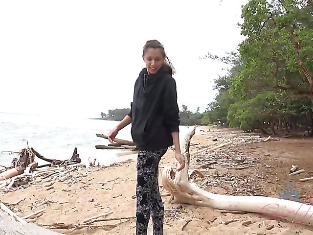 Car POV with wet girlfriend Hime Marie 