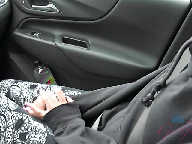 Car POV with wet girlfriend Hime Marie 