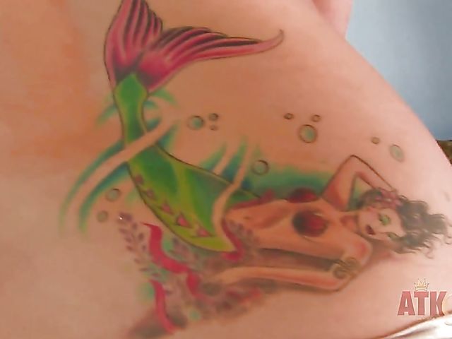 Cute Allesandra Snow with nice natural tits introduces herself