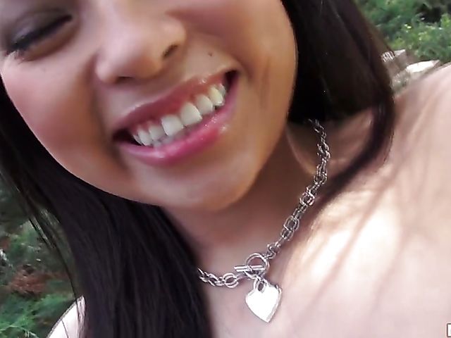 Outdoor sex with shaved Vietnamese girl Gia Lee