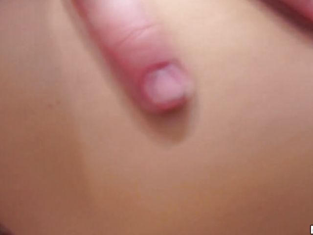 Outdoor sex with shaved Vietnamese girl Gia Lee