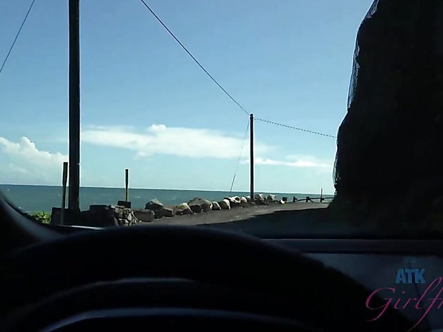 Car POV shagging with sweet girlfriend Ashley Lane