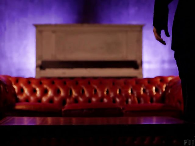 Emily Willis - Rough threesome on a blind date