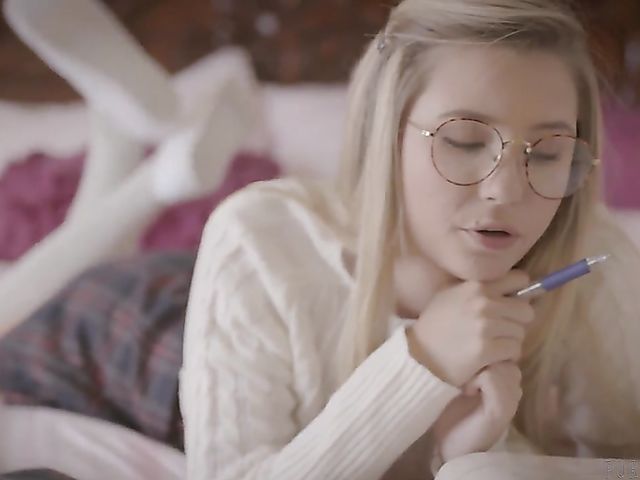 Threesome with nerdy teen Carolina Sweets