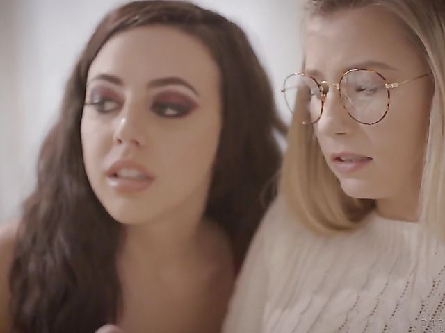 Threesome with nerdy teen Carolina Sweets