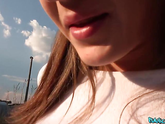 Public agent bangs young Nana Garnet outdoors
