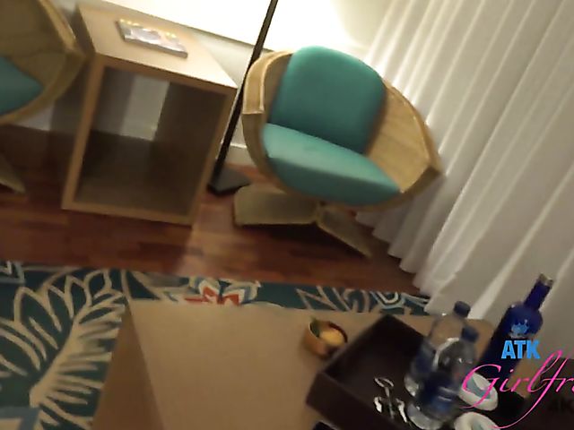 Niki Snow - Sweet girlfriend POV banging