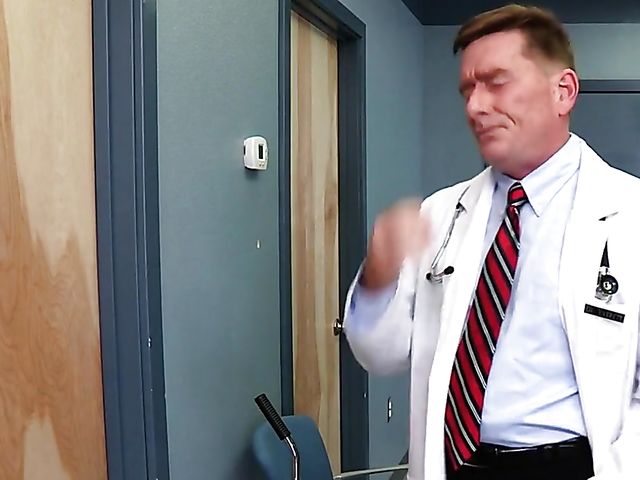 Big tit lady Brooklyn Chase fucks the doctor